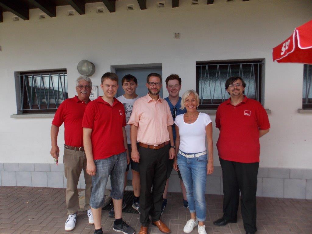 Gruppenbild beim Sommerfest der SPD Brachttal.